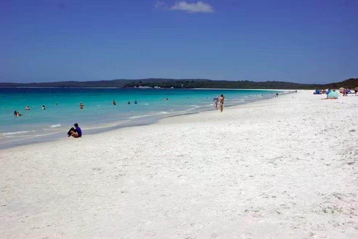 Shoalhaven, Nova Gales do Sul (Austrália): A região é conhecida por suas praias intocadas, falésias impressionantes e praias como Hyams Beach, considerada uma das mais brancas do mundo. Reprodução: Flipar