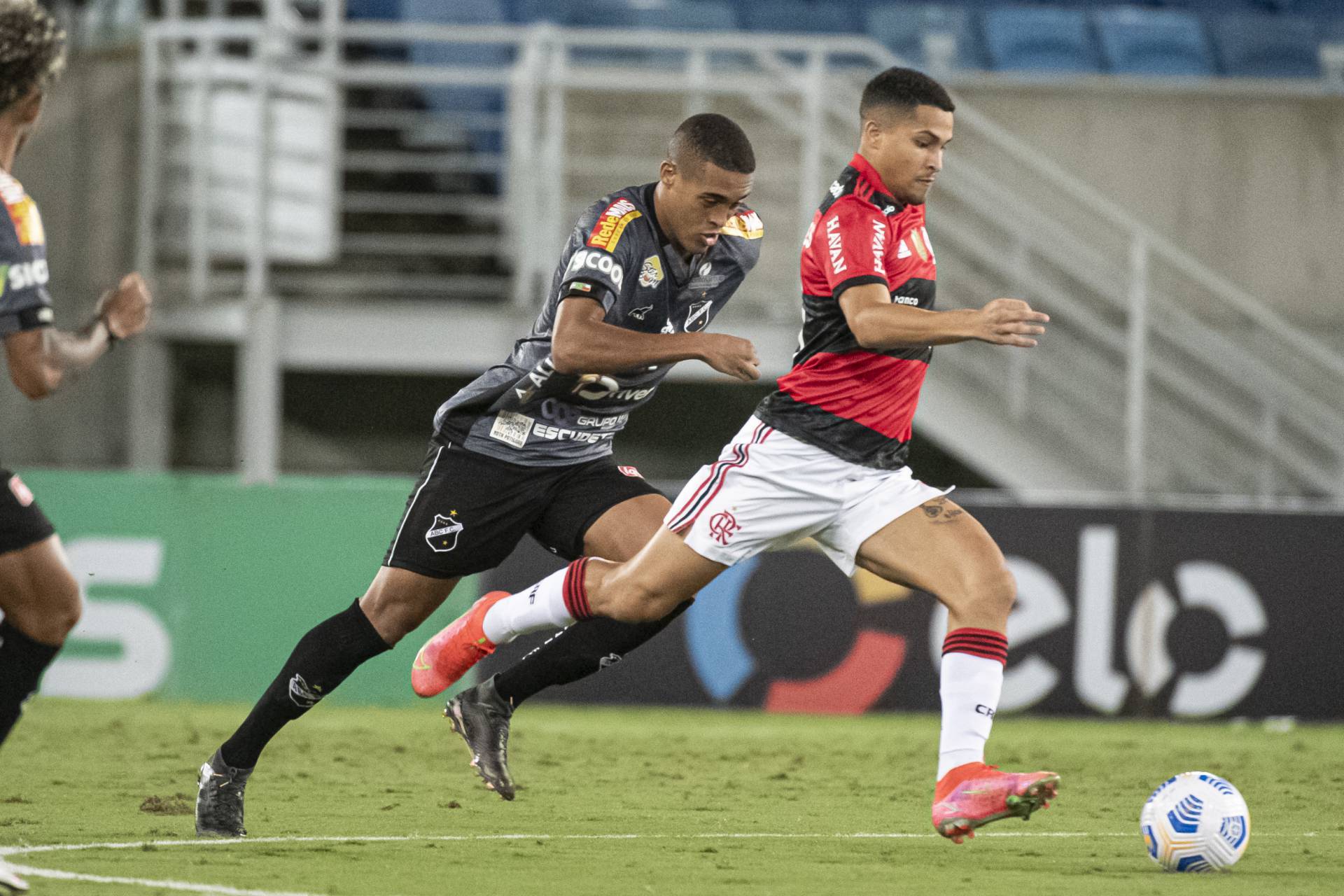 Flamengo x Olimpia: saiba onde assistir e prováveis escalações da partida  válida pela Libertadores!