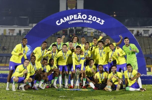 Em abril deste ano, sob o comando de Leal, a Seleção Brasileira sub-17 conquistou o Sul-Americano no Equador, acumulando 13 títulos em 19 edições do torneio. - Foto: Rafael Ribeiro/CBF