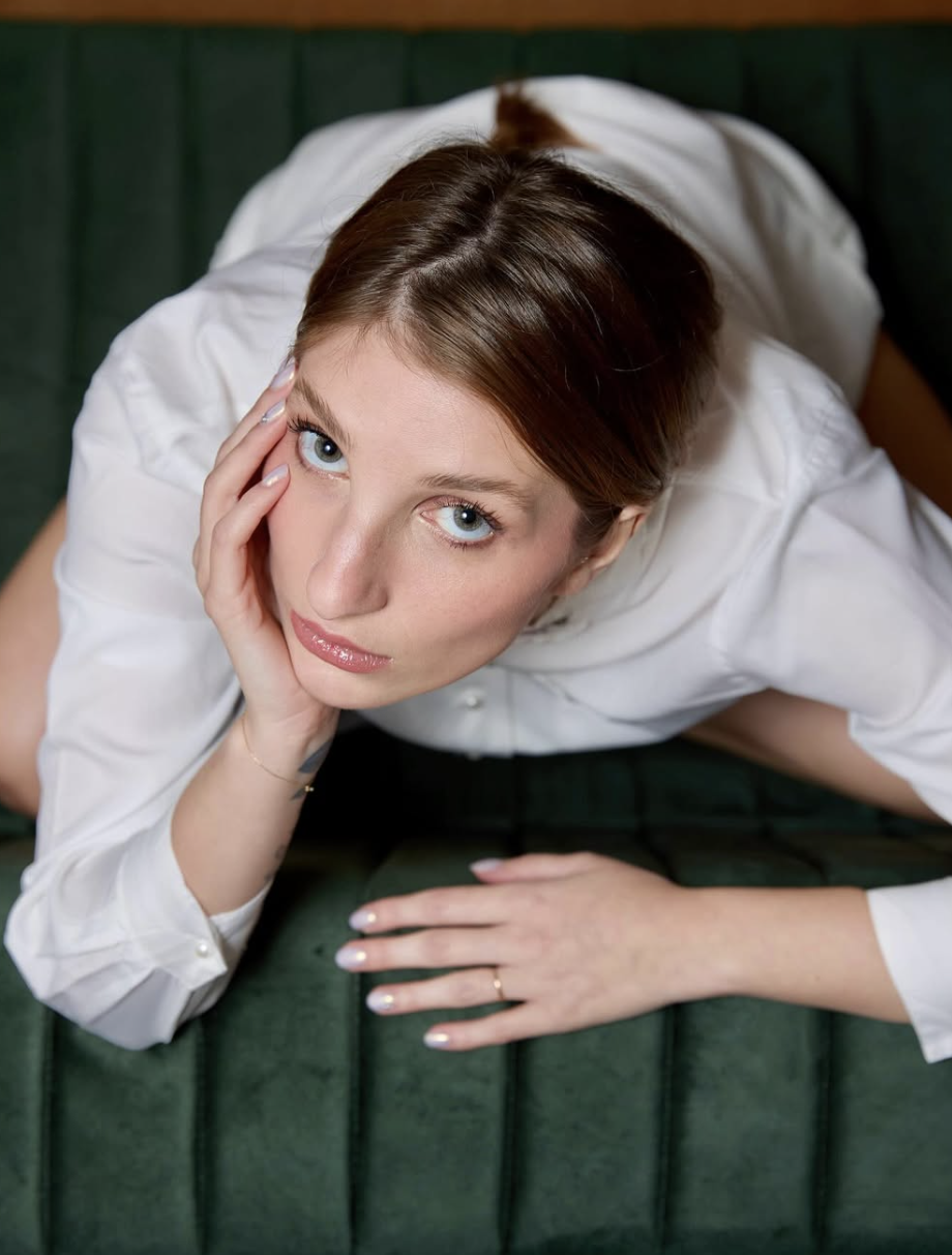 Gabie é escritora, apresentadora, fashionista e muito mais Reprodução/redes sociais