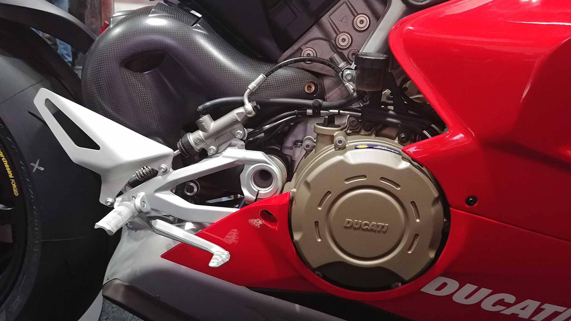 Nova Ducati Panigale V4: melhor relação peso/potência das esportivas - moto .com.br