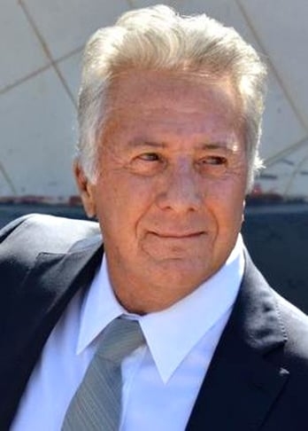 Dustin Hoffman - O ator americano, um dos mais prestigiados e premiados de Hollywood, tem origem judaica e declarou que, com o passar do tempo, sua prática religiosa se torna mais assídua.  Reprodução: Flipar