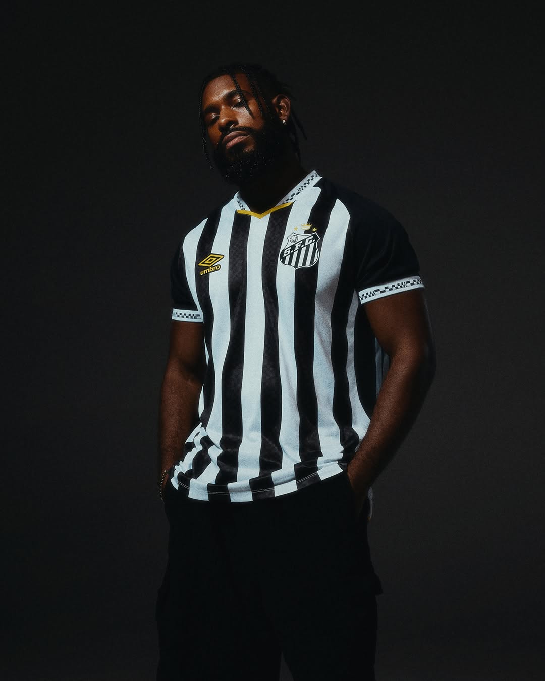 Santos FC - Camisa 2. Foto: Divulgação/Umbro