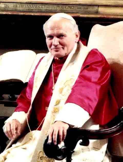 João Paulo II - Primeiro papa não italiano desde o holandês Adriano VI, Karol Józef Wojtyla nasceu Wadowice, na Polônia, e liderou a Igreja Católica por 26 anos e 168 dias - de 16 de outubro de 1978 até sua morte, aos 84 anos, em 2 de abril de 2005. 
 Reprodução: Flipar