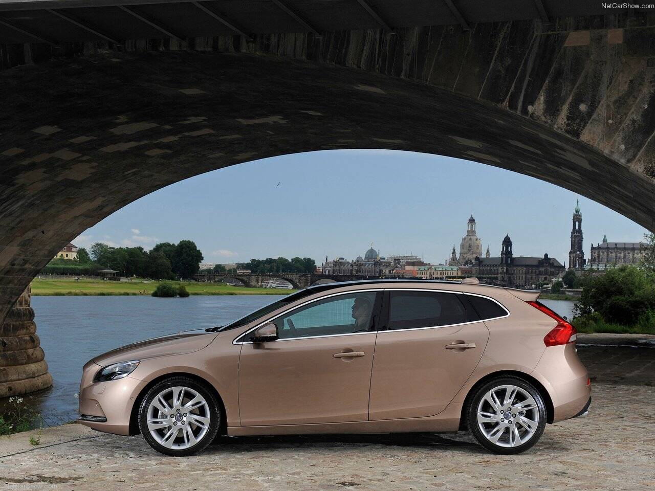 Volvo V40 T3. Foto: Divulgação