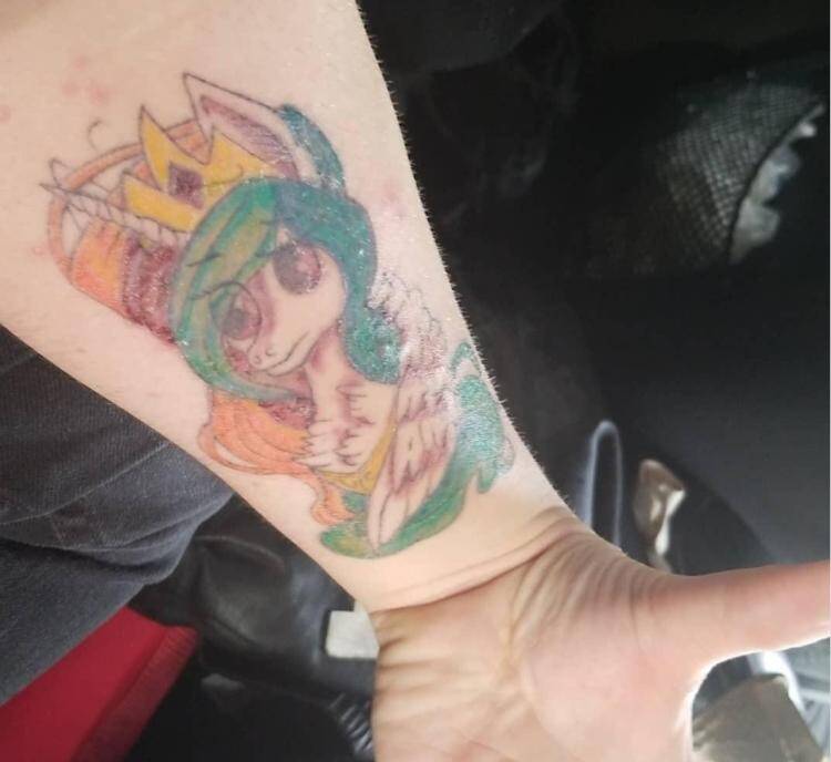 As imagens foram compartilhadas no Twitter @tattooruim. Foto: Reprodução/Twitter