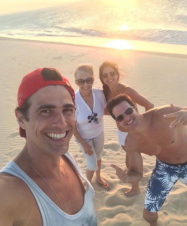 Giane em Jericoacoara com amigos. Foto: Reprodução