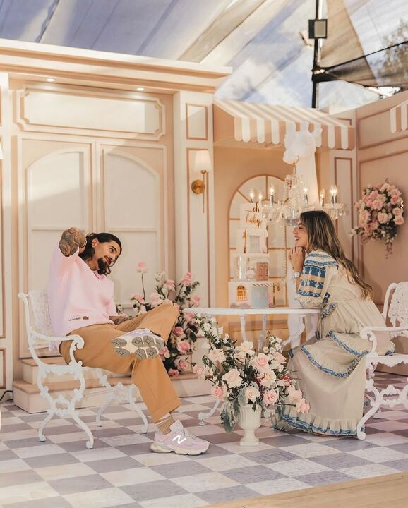 Maluma e namorada comemoram chá de bebê da filha Paris Reprodução/Instagram - 19.02.2024