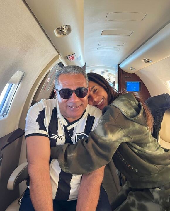 Anitta e o pai Reprodução: Instagram