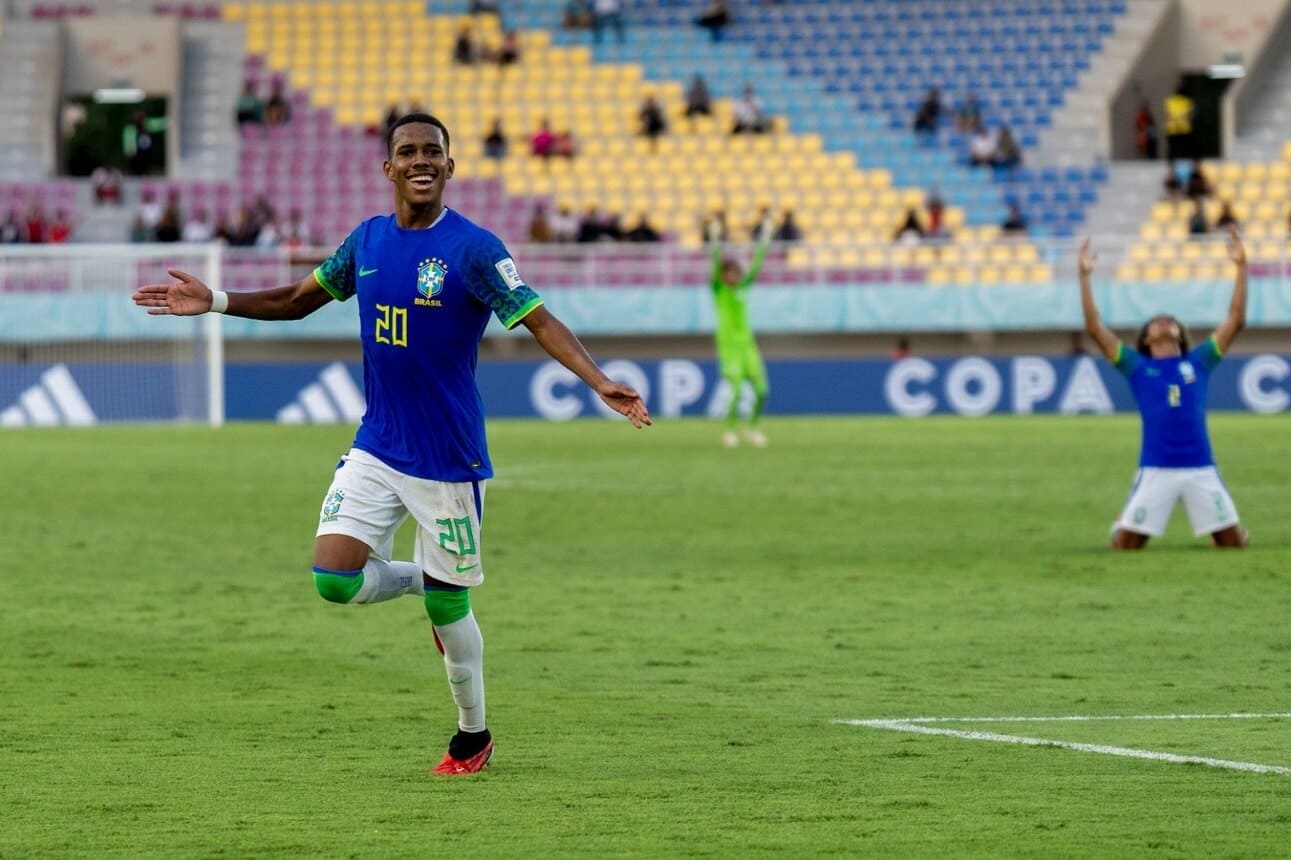 Estevão comemora. Acaba de marcar  mais um gol para o Brasil sobre o Equador  Foto: Leto Ribas/CBF