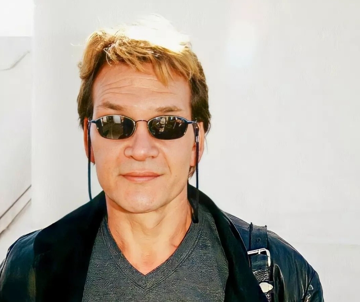 Em 2008, Patrick Swayze começou a se tratar de câncer no pâncreas. Ele teve o diagnóstico da doença depois de pensar, inicialmente, que sofria de indigestão crônica. 