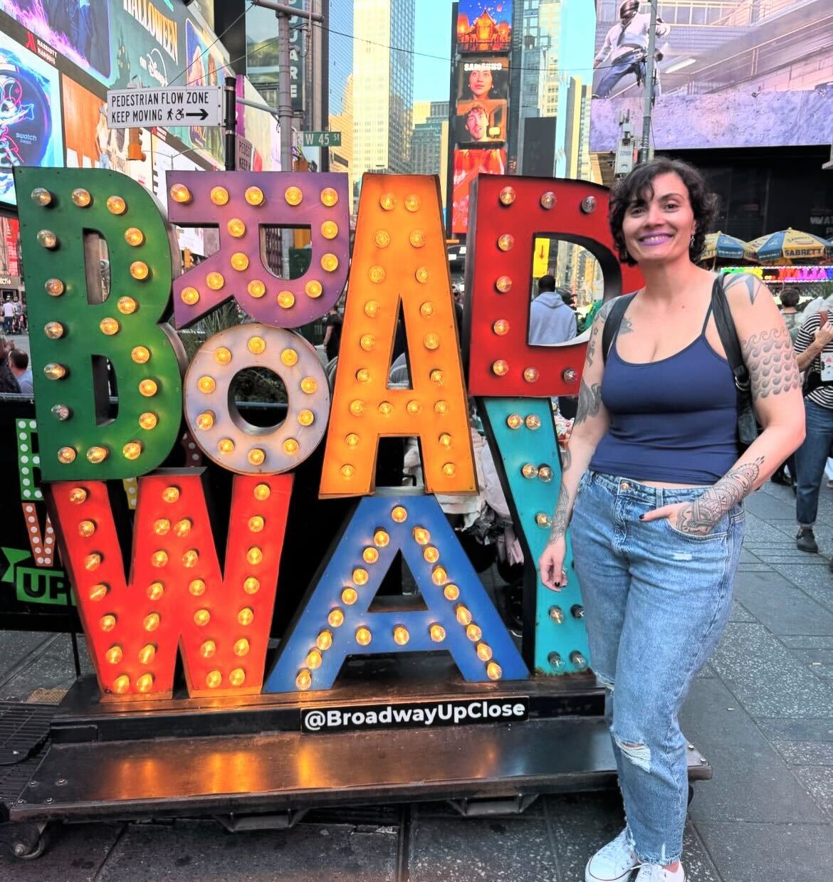 Rafaela, filha de Vera Fischer, na Broadway Reprodução Instagram - 21.10.2024