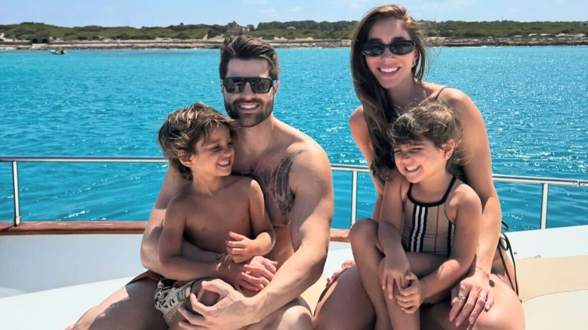 Alok e Romana com os filhos Ravi e Raika Reprodução Instagram - 29.7.2024