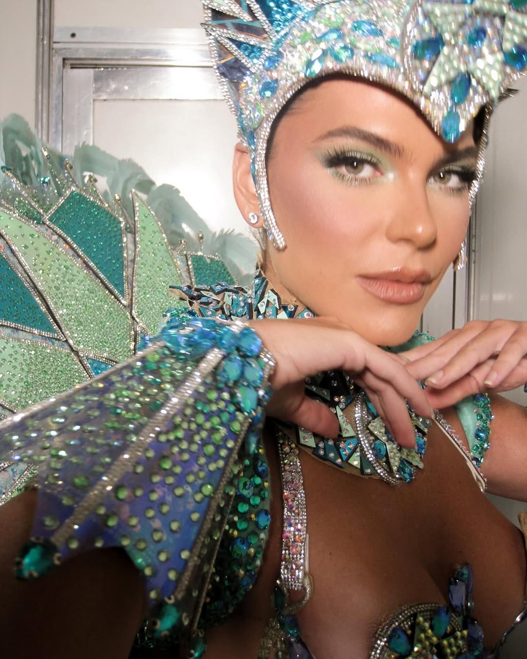 Mariana Goldfarb mostra detalhes de fantasia usada na Grande Rio. Foto: Instagram
