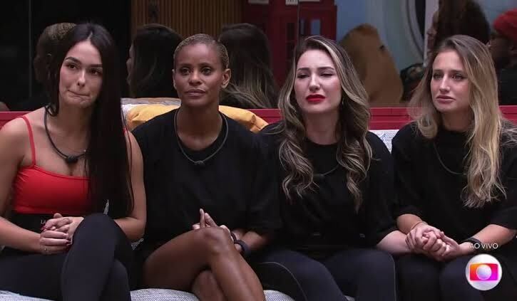 O grupo formado por Amanda Meirelles, Larissa Santos, Aline Wirley e Bruna Griphao chegou longe no “BBB 2023”. O mérito? Inteiro da torcida da médica que venceu a última edição do reality. A força dos fãs eliminou os rivais da participante e fez com que ela e as aliadas, Aline e Bruna, chegassem na final.