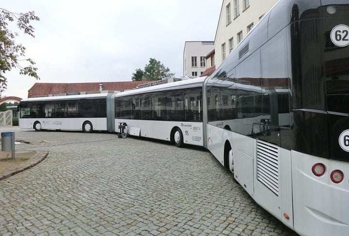 AutoTram Extra Grand (Alemanha) – Comprimento: 30,7 metros Reprodução: Flipar