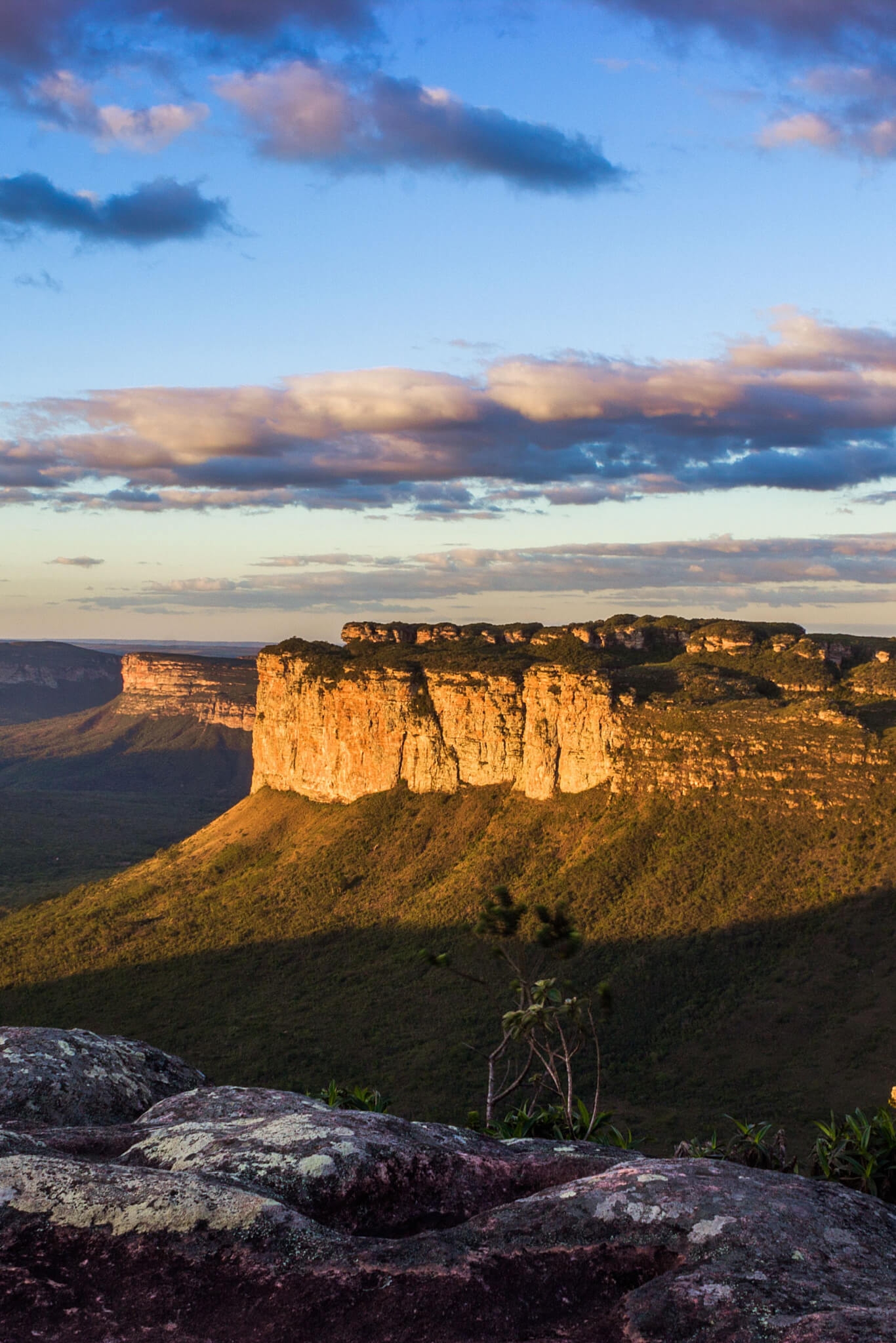 Sagitário Os sagitarianos são aventureiros, amantes da liberdade e adoram explorar novos horizontes. Para esses nativos, vale uma viagem à região da Chapada Diamantina, na Bahia. Reprodução: EdiCase