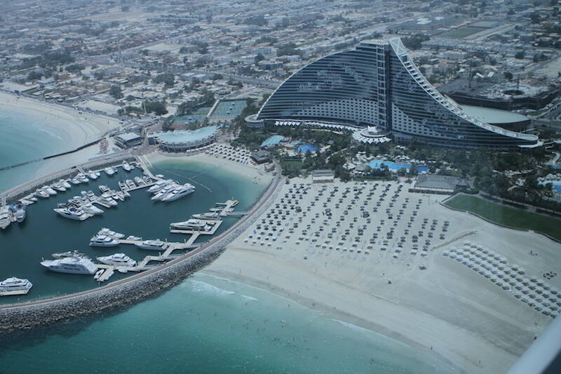 Vista do hotel para Jumeirah Beach. Foto: Arquivo pessoal