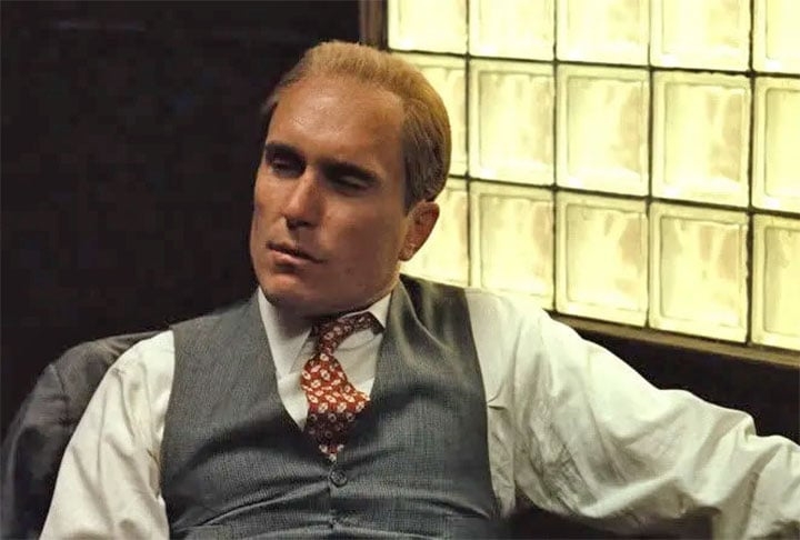 Robert Duvall interpretou o advogado Tom Hagen nos dois primeiros filmes da trilogia O Poderoso Chefão. No entanto, por questões financeiras, ele não quis participar do terceiro, de 1990.  Reprodução: Flipar
