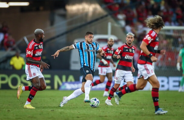 Gols da partida no Maracanã: Everton Cebolinha, Pedro e Bruno Henrique (FLA) - Foto: Lucas Uebel/Grêmio FBPA
