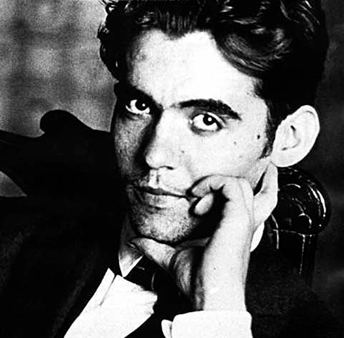 Federico Garcia Lorca - Poeta e dramaturgo, simpático ao Socialismo, foi vítima da Guerra Civil Espanhola, preso por fascistas sob alegação de que ele era mais perigoso com a caneta do que outros com o revólver. Morreu fuzilado em 18/8/36, aos 38 anos.  Reprodução: Flipar