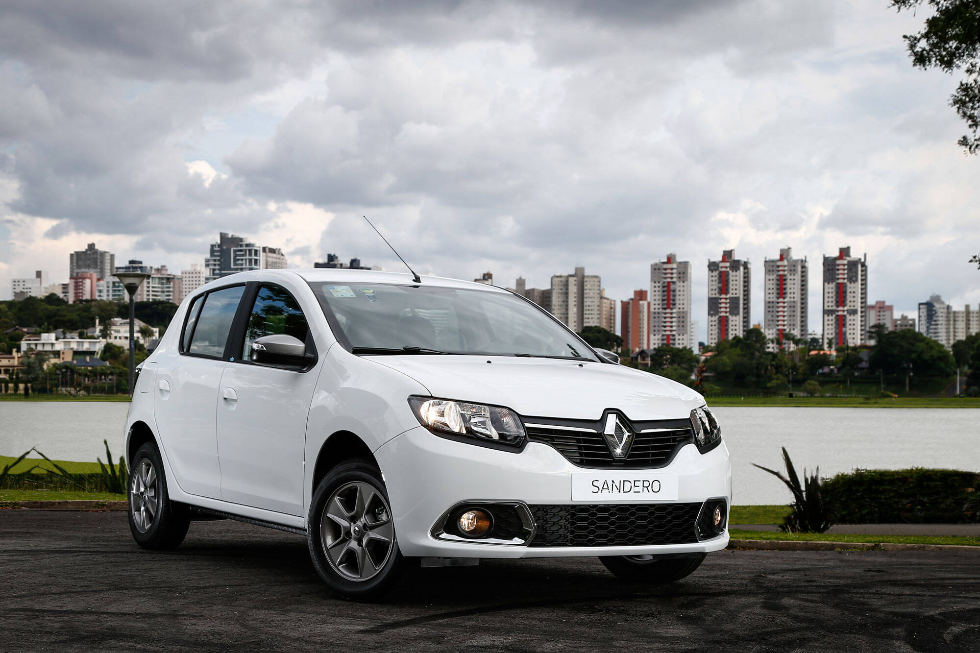 Renault Sandero Vibe. Foto: divulgação/Renault