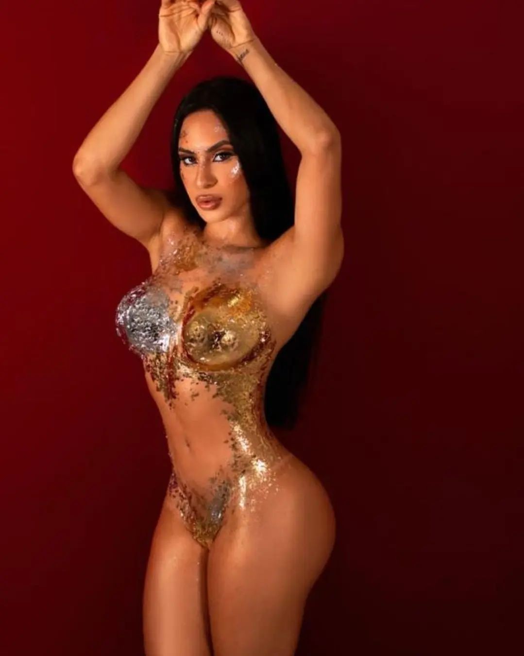 Isabelle Nogueira, do BBB24, surpreende com ensaio sensual de carnaval Reprodução/Instagram