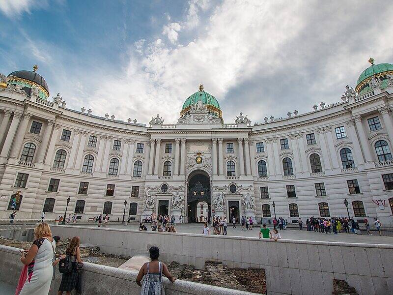 O elegante Hofburg abriga a sede da presidência de Viena. Foto: Reprodução/Sygic Travel