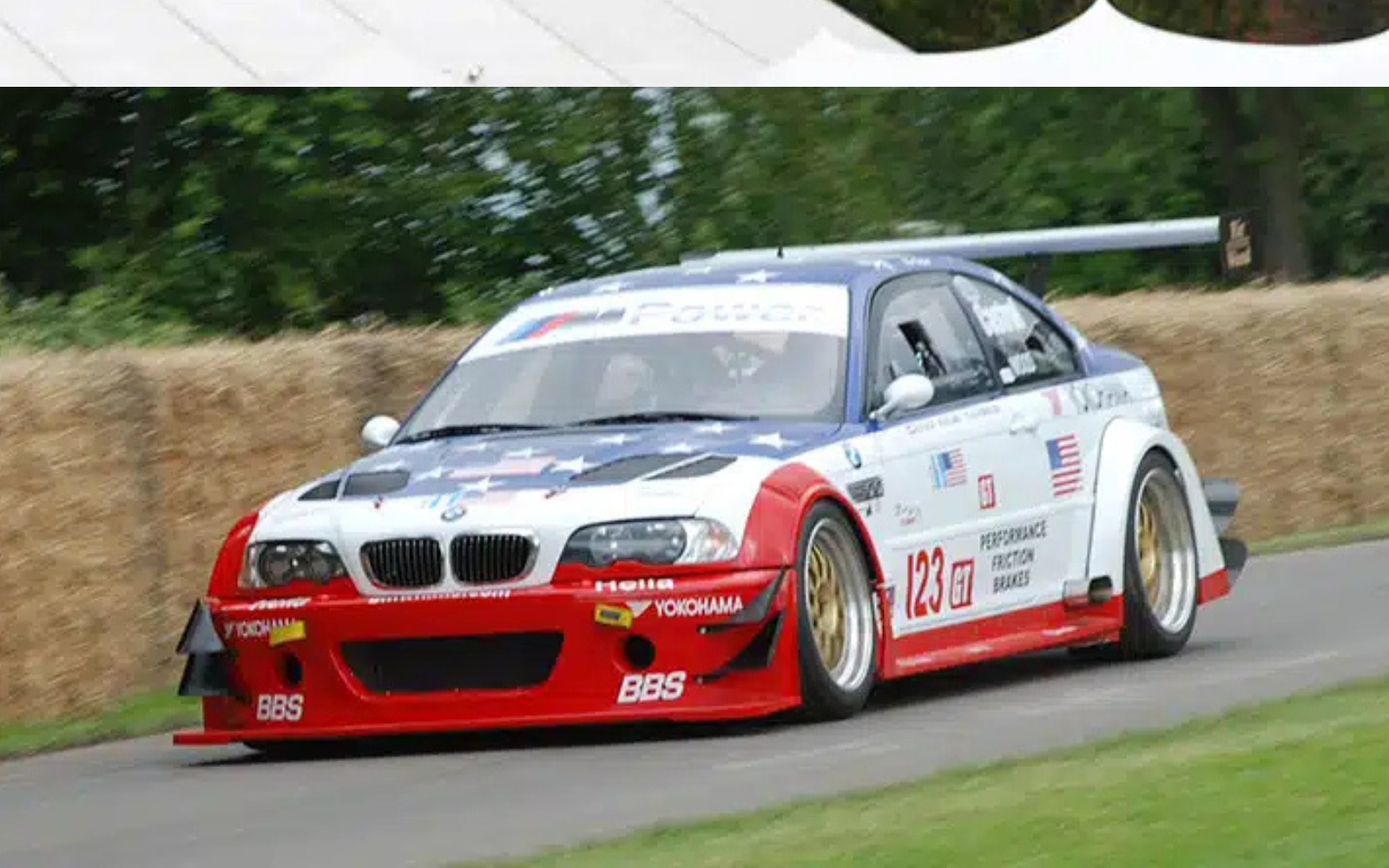 Reprodução BMW M3 GTR Reprodução