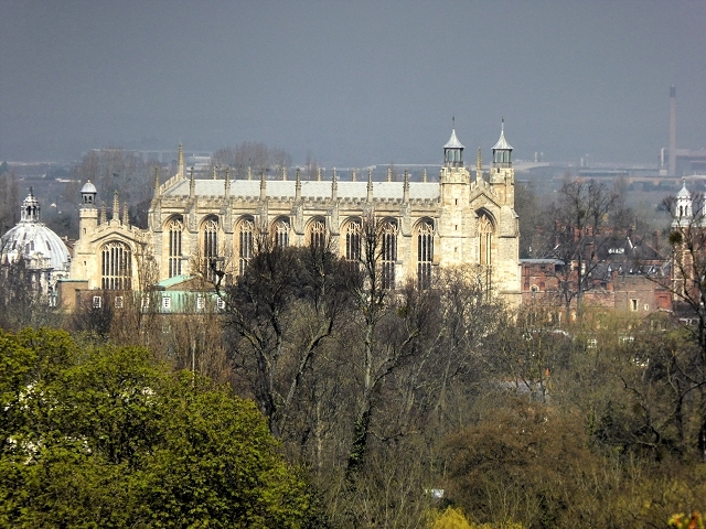 Já imaginou seu filho estudando em uma escola cuja mensalidades ultrapassa a cifra de R$ 80 mil? Algumas dessas instituições fazem parte de uma seleta lista das mais prestigiadas do mundo… e também mais caras! Reprodução: Flipar