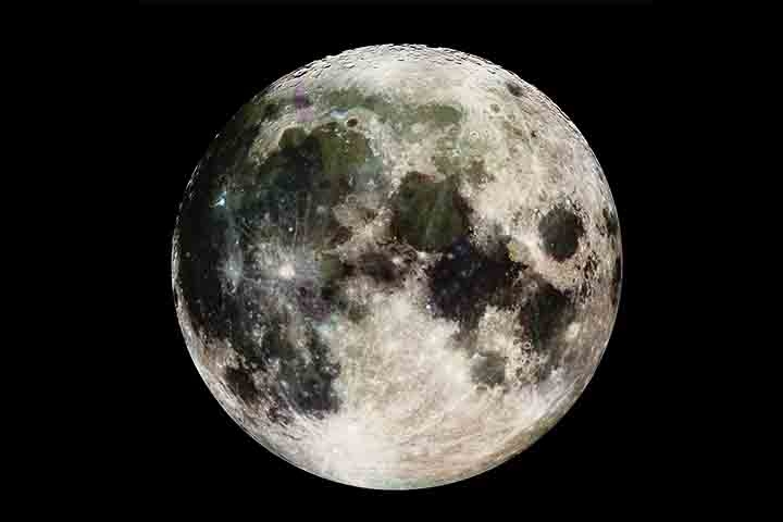 Além da Lua, satélite natural da Terra, existem outras luas, assim como no caso de Urano, que orbitam os planetas da Via Láctea, a galáxia em que estamos inseridos. Veja algumas marcantes e sua distância para a Terra. Reprodução: Flipar