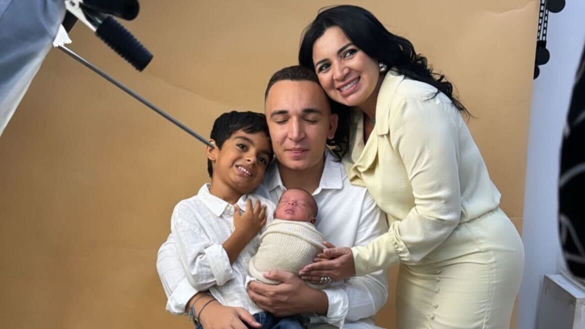 João Gomes com a mãe, Katia Gomes, e o filho Jorge Reprodução Instagram - 31.1.2024