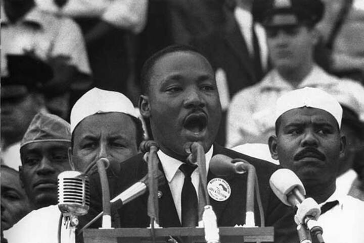 No dia 28 de agosto de 1963, Martin Luther King proferiu no Lincoln Memorial, na capital Washington D.C, o lendário discurso por igualdade racial “Eu Tenho um Sonho” (“I Have a Dream”, no original). 
 Reprodução: Flipar