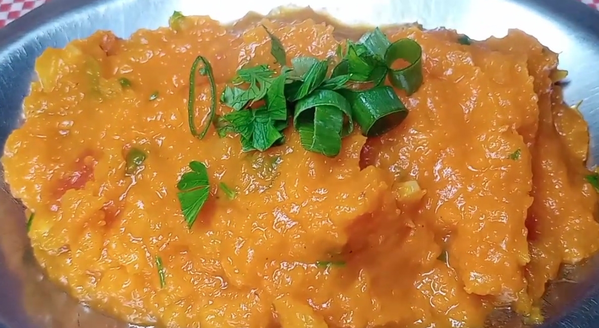 Quibebe: Um purê de jerimum (abóbora) temperado com alho, cebola e ervas. É frequentemente usado como acompanhamento para pratos de carne ou peixe. Calorias: cerca de 120 kcal. Reprodução: Flipar