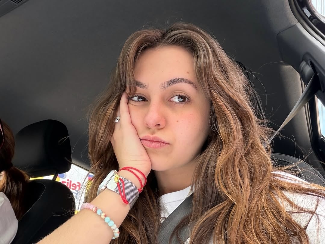 A atriz Klara Castanho celebrou 25 anos de idade no dia 6 de outubro de 2025. Ela esteve recentemente em atuação na novela “Garota do Momento”, cujo último capítulo foi ao ar em junho.

 Reprodução: Flipar