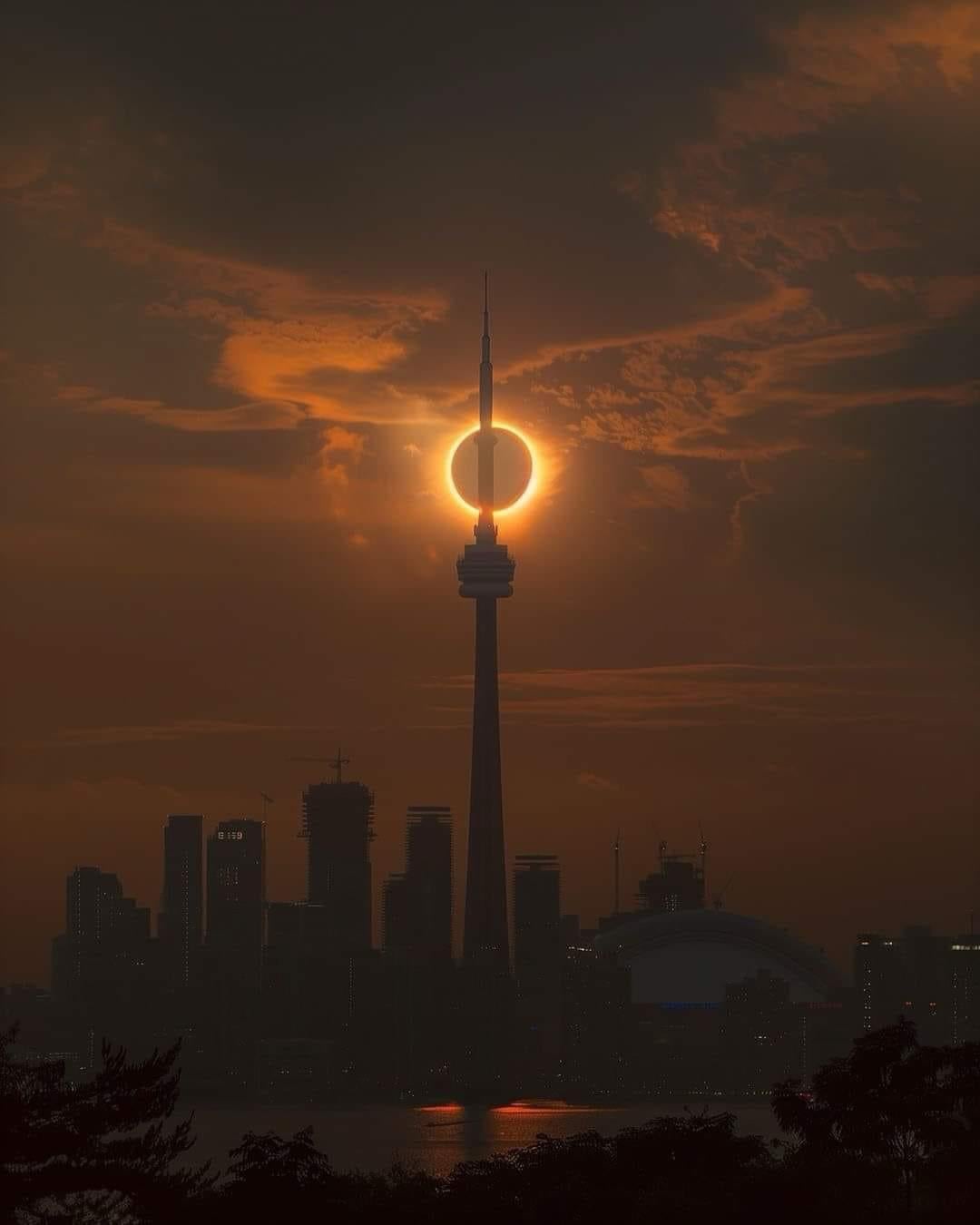 Milhares de pessoas viram o eclipse do Canadá Reprodução/X