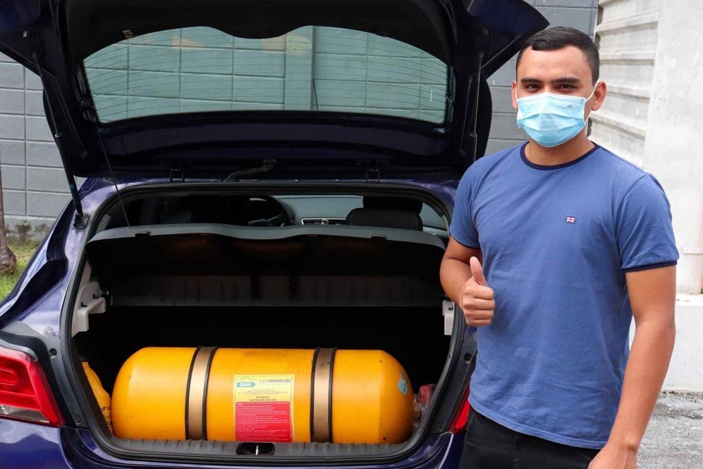 O sistema de injeção fica sempre mais preservado. Por ser um combustível mais limpo, o gás não deixa acumular resíduos nos bicos injetores. Reprodução: Flipar