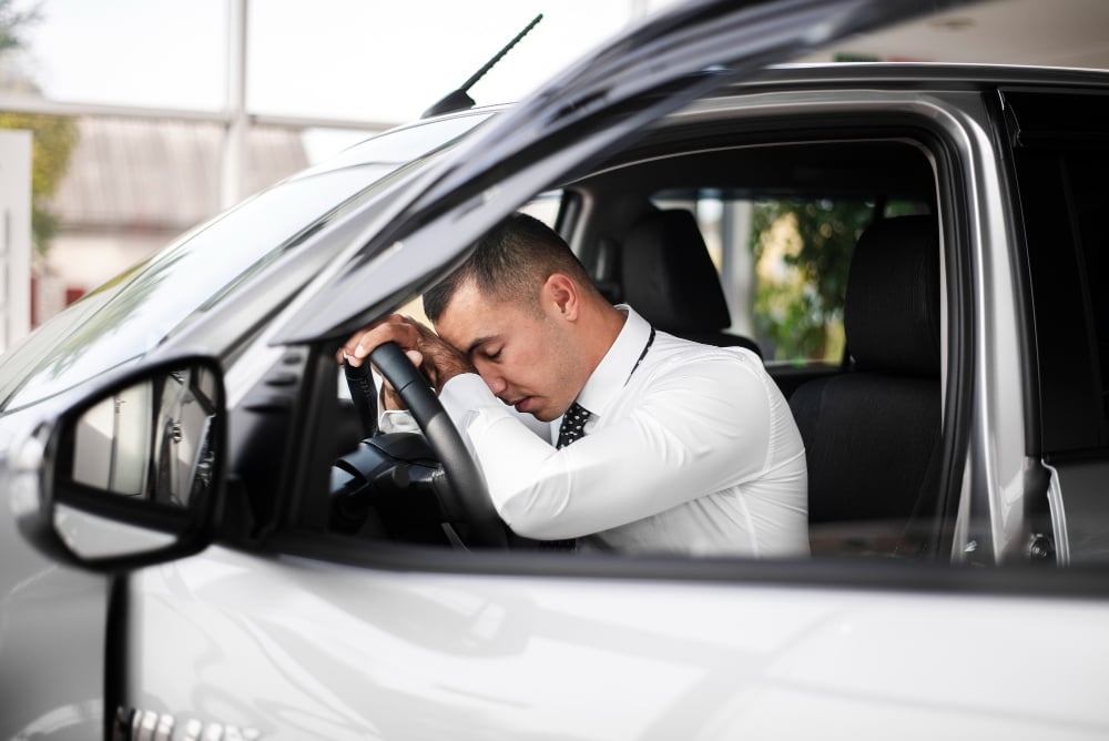 O estudo mostra a fadiga dos motoristas: 94,7% dos entrevistados não descansam nos finais de semana e 58,3% só param para fazer uma pausa ‘quando o corpo dá sinais’. 
