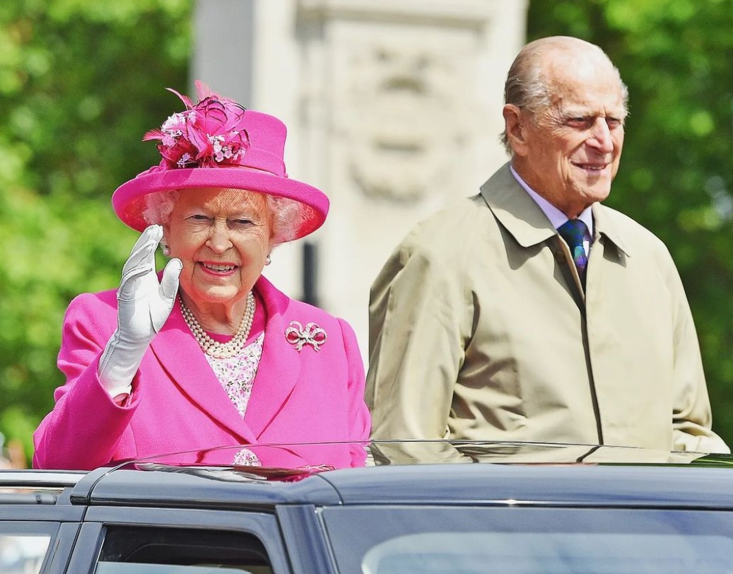 A rainha Elizabeth II ao lado do marido, o príncipe Philip, duque de Edimburgo, morto em 2021. Foto: Divulgação/Buckingham Palace