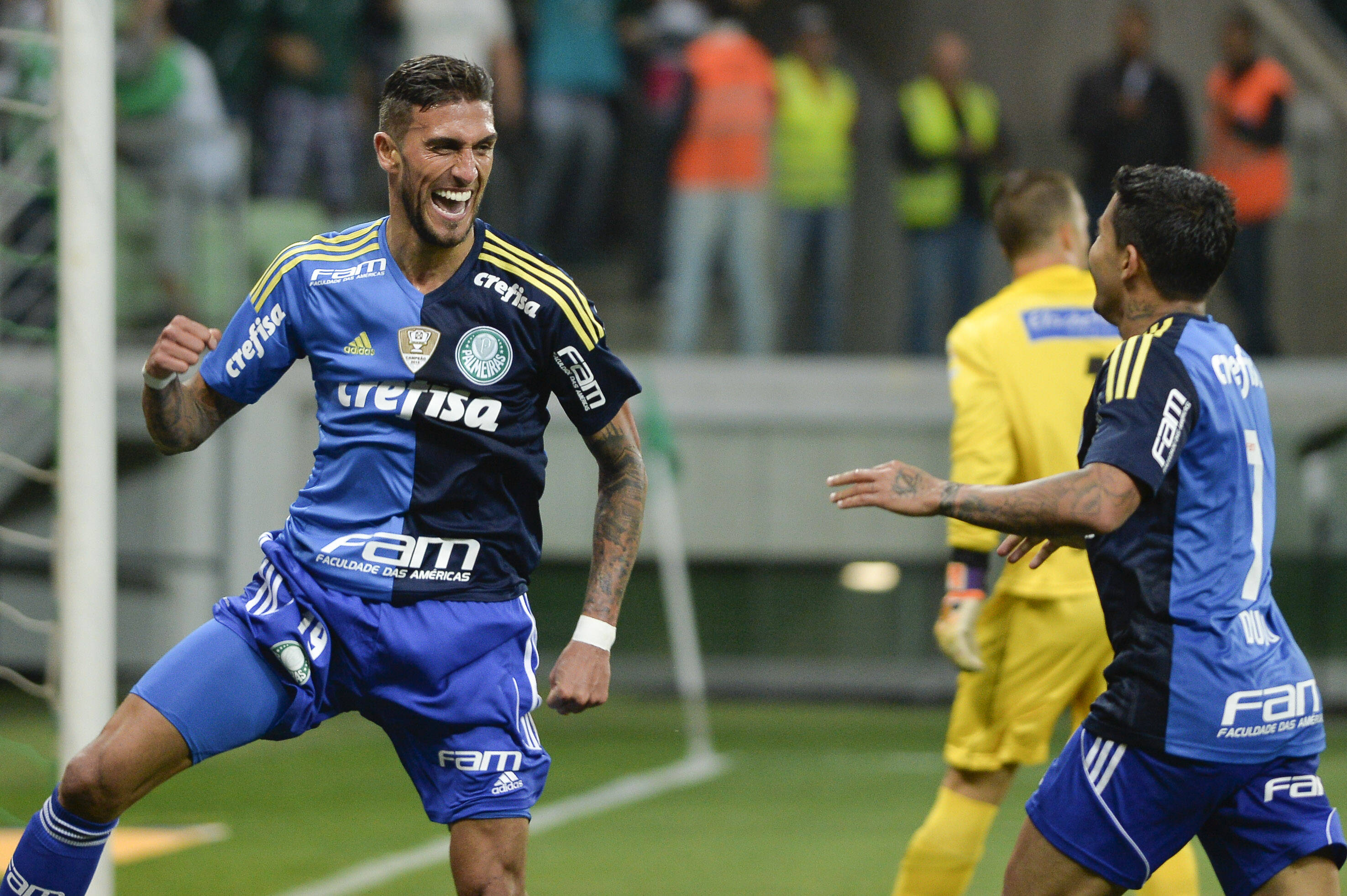 Rafael Marques comemora gol. Foto: Levi Bianco/Brazil Photo Press/Estadão Conteúdo - 31.08.16