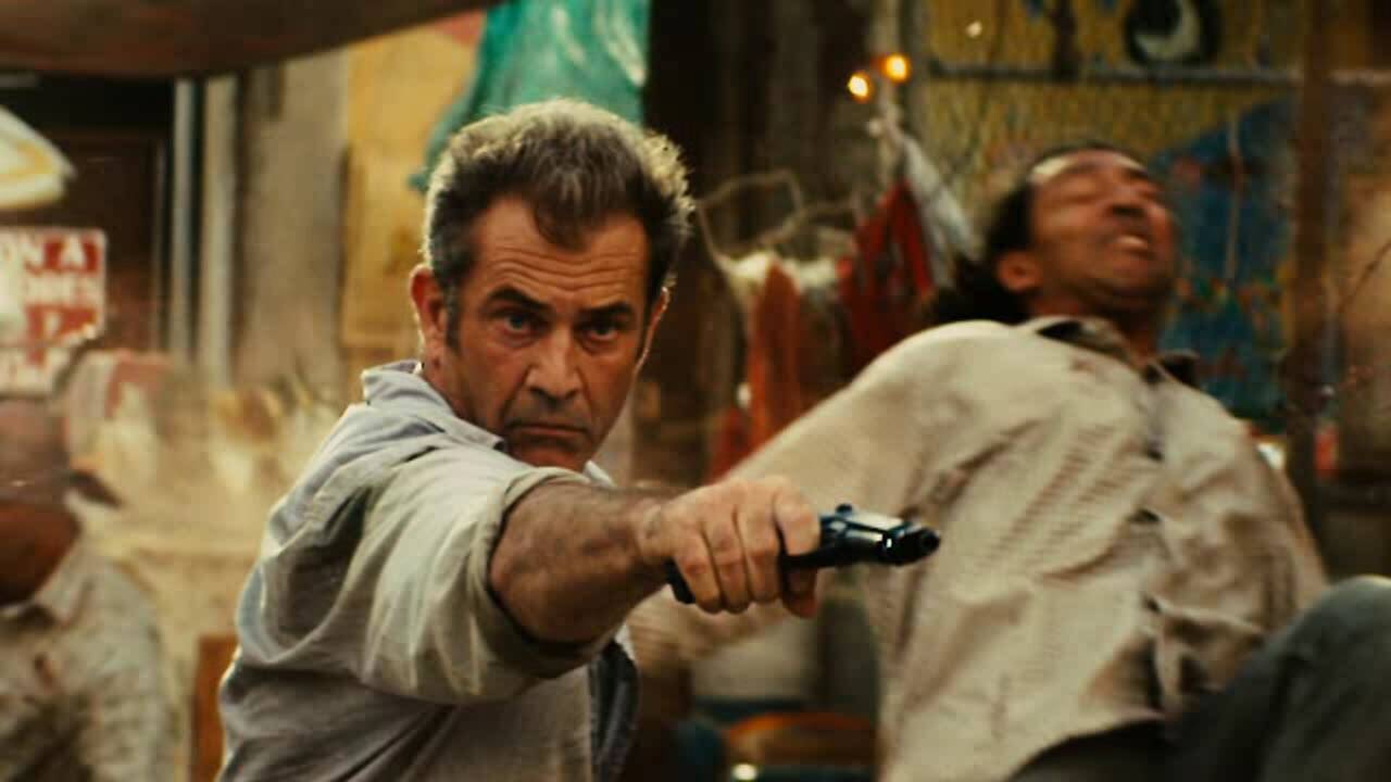 "Plano de Fuga" (2012): Roteirizado, produzido e estrelado por Mel Gibson, o ator vive o papel de um criminoso que após roubar um banco é preso.  Para sobreviver no presídio, ele terá que aceitar a ajuda de um garoto de 9 anos (Kevin Hernandez), para fazer um plano de fuga. Foto: Reprodução
