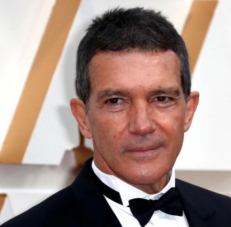 Antonio Banderas - Além de ter seu próprio perfume, o ator espanhol também tem sua marca de vinhos. Reprodução: Flipar