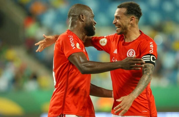 O Internacional venceu por 2 a 0 o Cuiabá na noite desta quarta-feira (29), na Arena Pantanal, pela 36ª rodada do Campeonato Brasileiro. Veja como o Jogada10 avaliou o desempenho dos colorados. Foto: Ricardo Duarte/Internacional