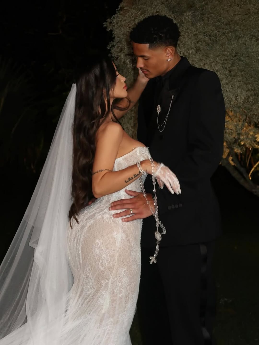 Ângelo Gabriel se casa com Bianca Anchieta em cerimônia discreta. Foto: Instagram/Leandro Muller