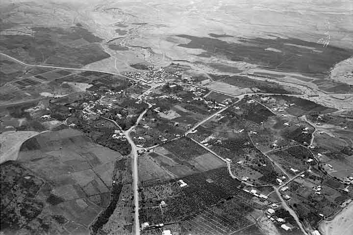 Arqueólogos estimam que sua origem remonta a cerca de 9.000 a.C., ou seja, há aproximadamente 11 mil anos, muito antes das pirâmides do Egito, das cidades sumérias e até mesmo da invenção da escrita. 
 Reprodução: Flipar