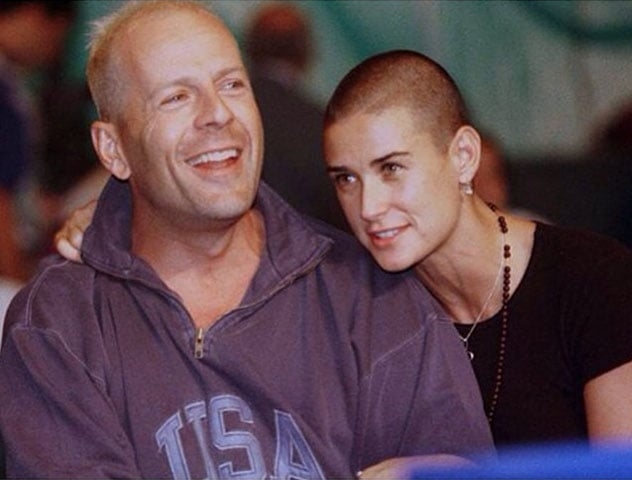 Sua vida pessoal sempre atraiu atenção, incluindo seus casamentos com Freddy Moore, Bruce Willis (foto), com quem teve três filhas, e Ashton Kutcher.
 Reprodução: Flipar
