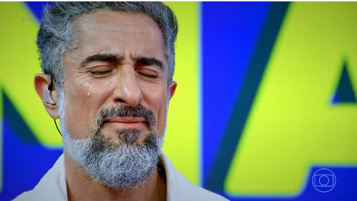Marcos Mion se emociona com homenagens da família Divulgação/Globo
