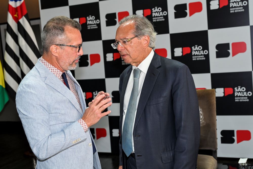 Paulo Guedes foi requisitado durante o evento