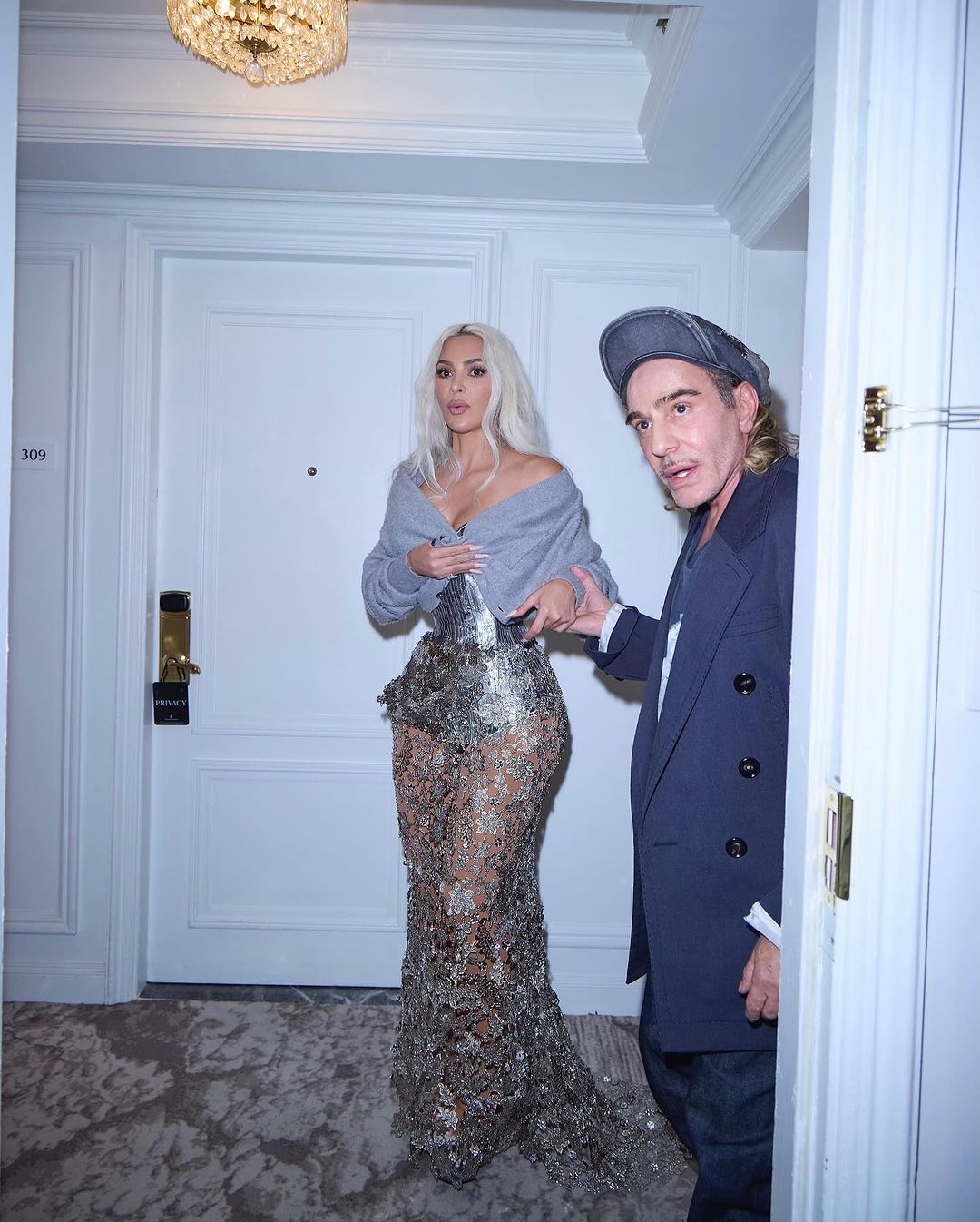 Kim Kardashian no Met Gala Reprodução