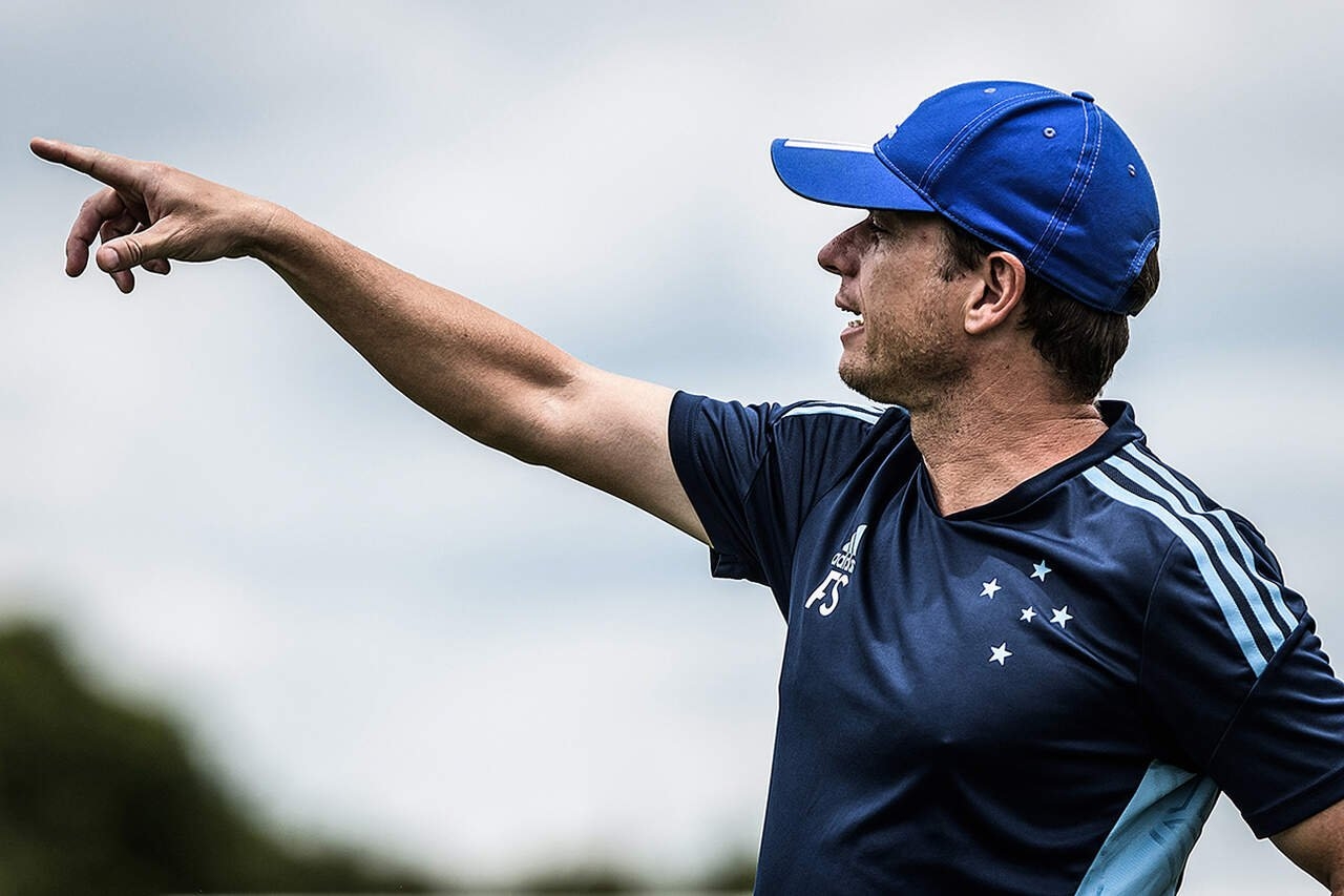 Fernando Seabra é o novo treinador do Cruzeiro  Foto: Cruzeiro